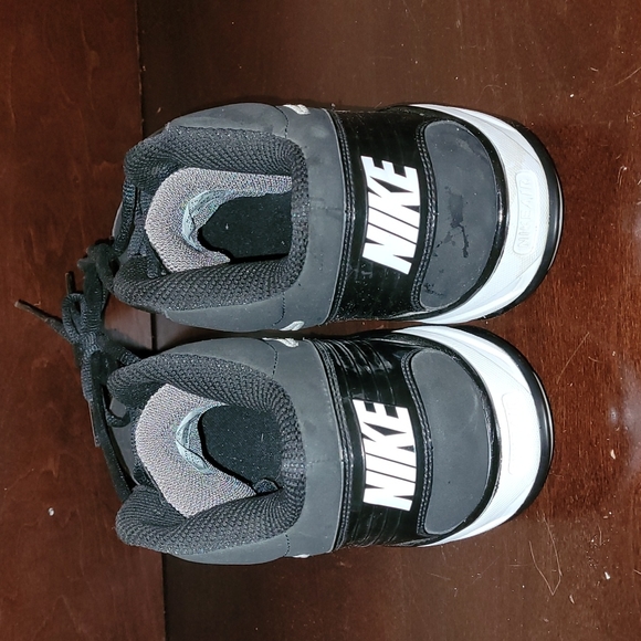Nike Air size 11.5 football cleats - Picture 3 of 5